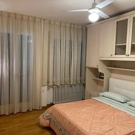 Familiare A Apartment *