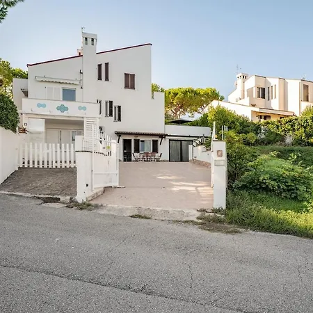 Familiare A Potenza Picena